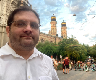 Outside of Dohany Synagogue